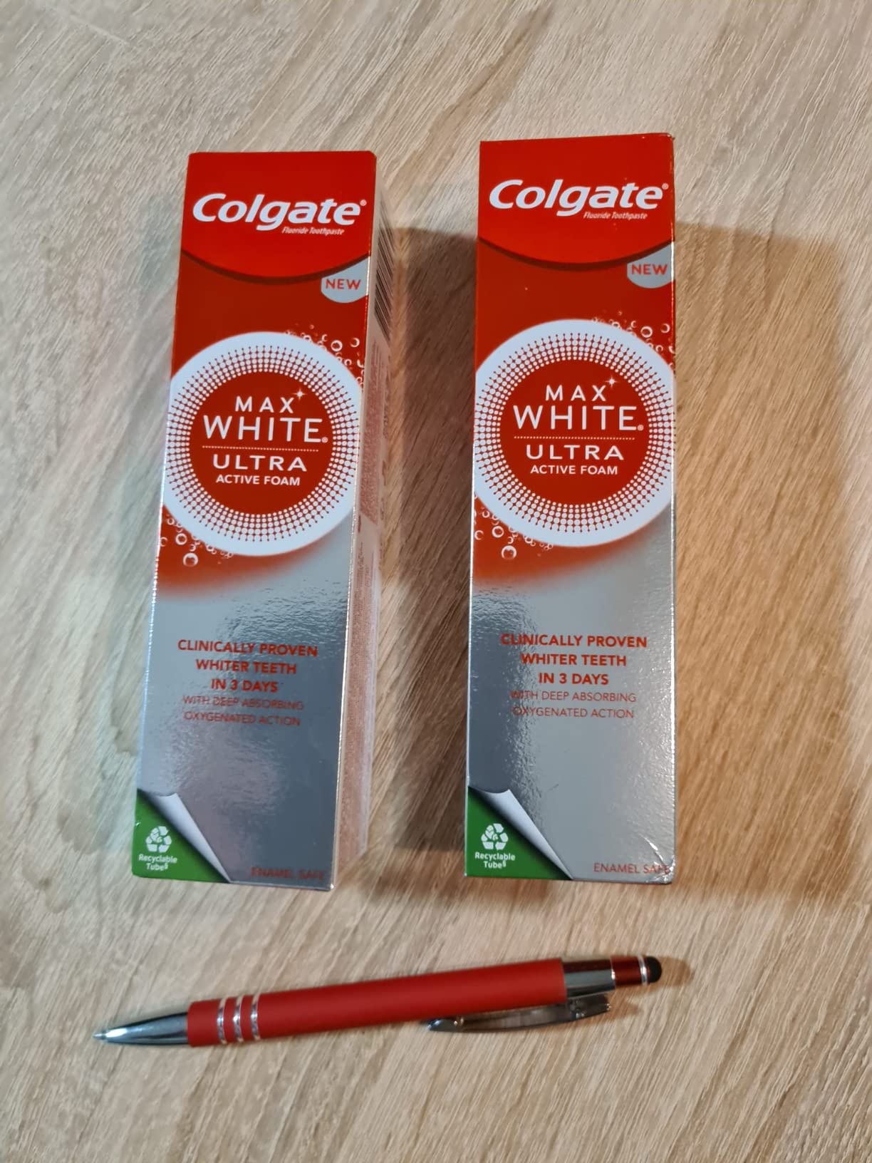 Zwei Tuben praktisch