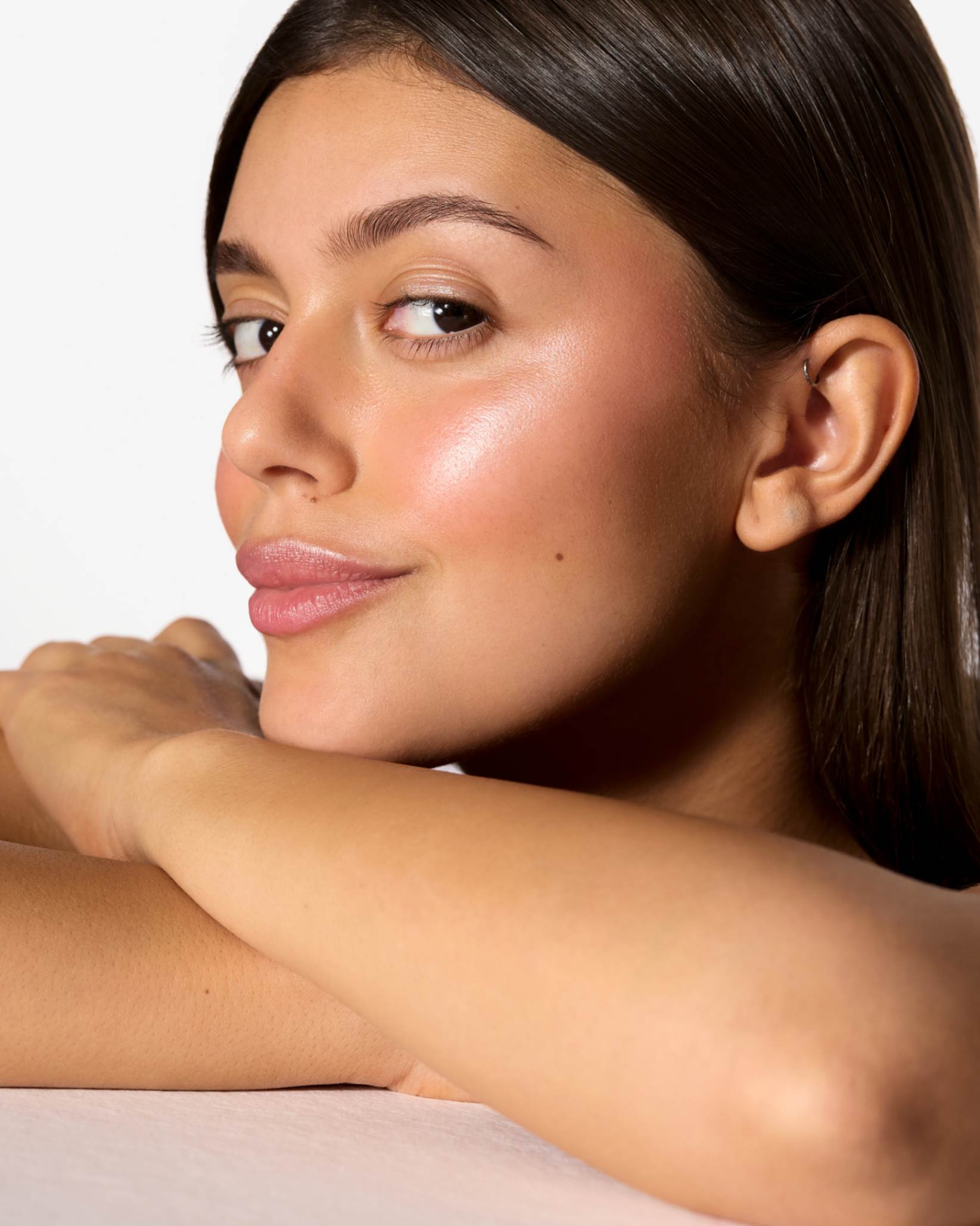 your-kaya-highlighter-stick-pearl-glow-cremig image 4
